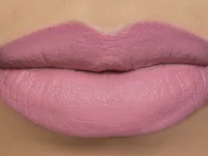 "Kitten" - Matte Vegan Lipstick